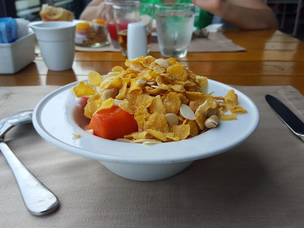 纳纽埃特花园旅馆希尔顿酒店 纳努特 外观 照片